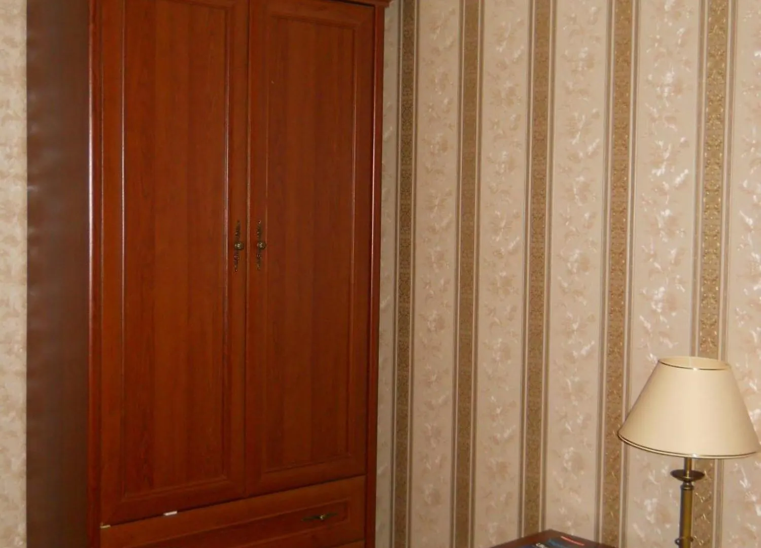 Diplomat Aparthotel Kyiv