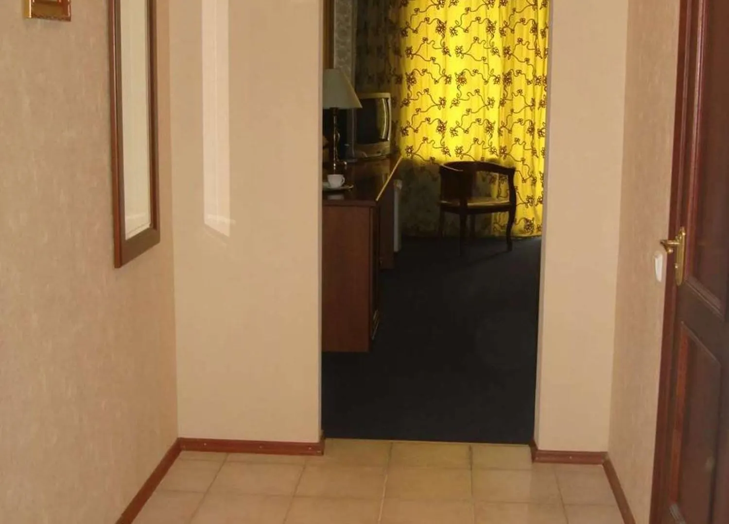 Diplomat Aparthotel Kyiv
