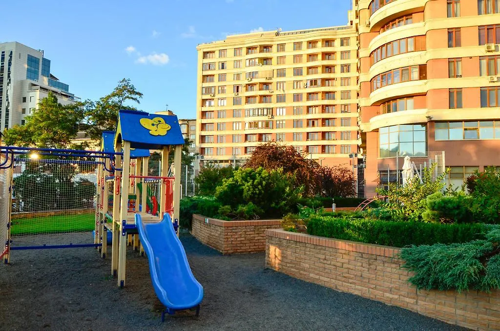 Diplomat Aparthotel Kyiv 3*,